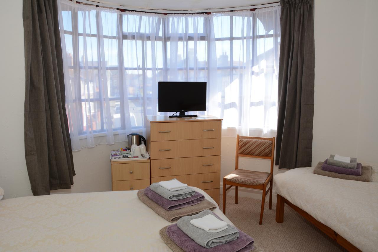 The Cove Guest House リル エクステリア 写真